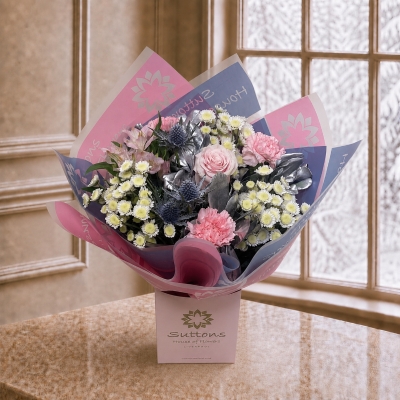 Lovely  Little  petite Winter  Gift  Box