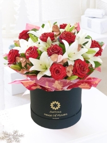 Christmas Rose and Lily luxury hatbox