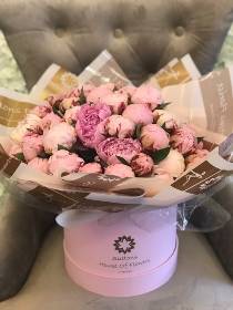 Perfect Peony Luxury Hatbox