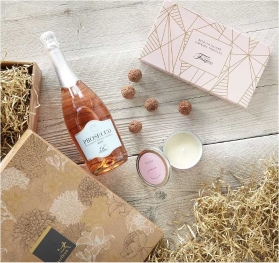 Prosecco Rosé, Salted Caramel Truffles & Candle Gift Set