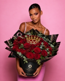 THE SIGNATURE RED 24 LUXE HATBOX ( crown optional )