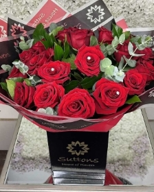 THE SIGNATURE RED  18