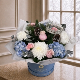 Winter Shimmer hatbox with crown