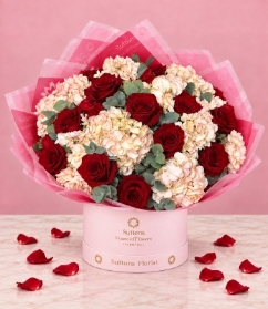 Blushing  Romance  Luxe Hatbox