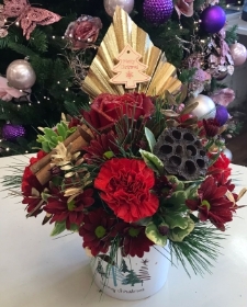 CHRISTMAS ARRANGEMENT