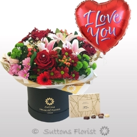 Be my love  luxe Hatbox with Balloon and Chocs